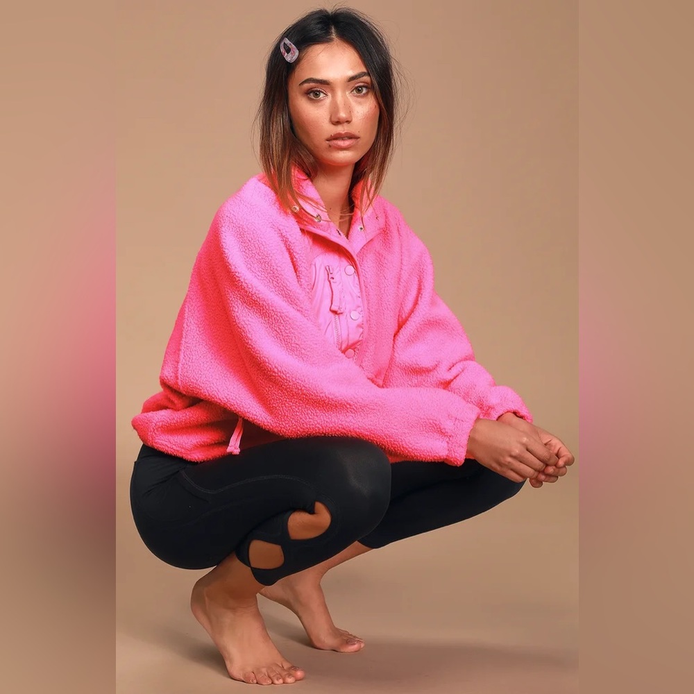 Hot pink Free People Movement “hit the slopes” crop fleece jacket